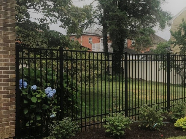 Residential fencig, commercial fencing, fence installation, and custom fencing in West Virginia