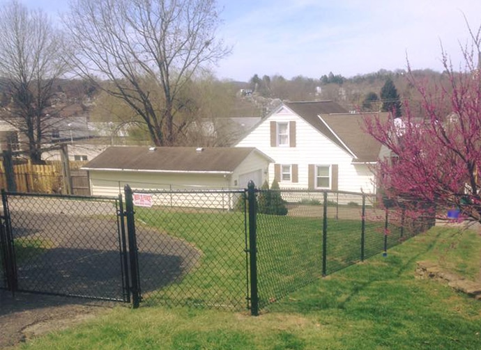 chain link fence